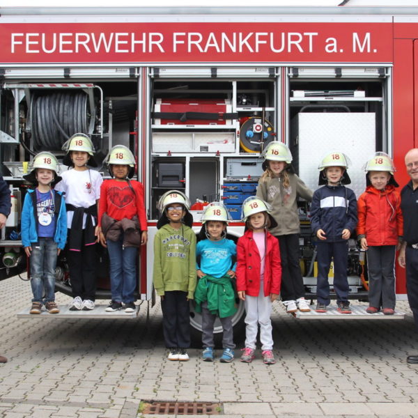 A07H3738g.jpg A07H3738g.jpg