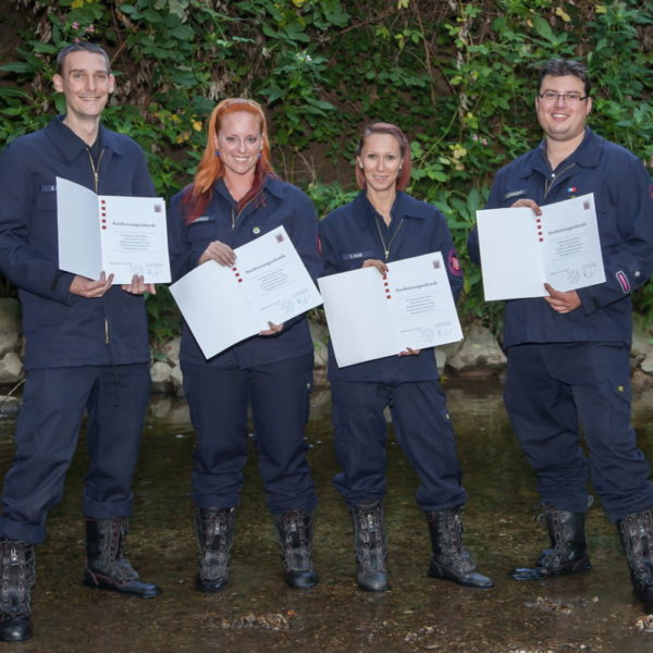 urkunde_in_bach521e4fd1b92e5.jpg urkunde_in_bach521e4fd1b92e5.jpg