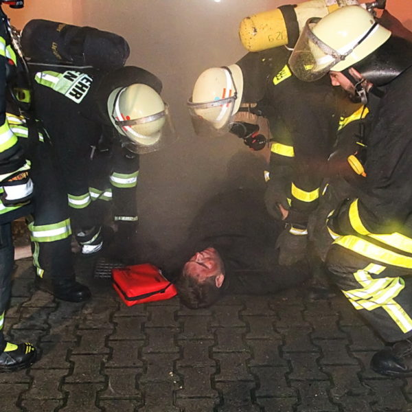 Übung Schützenhaus 18.09.2015 Übung Schützenhaus 18.09.2015