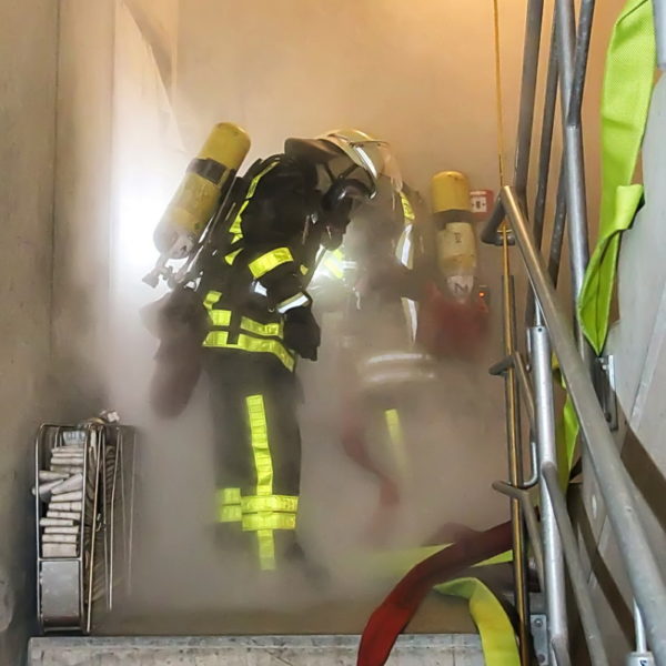 Übung im FRTC mit FF Weißkirchen 08.10.2015 Übung im FRTC mit FF Weißkirchen 08.10.2015