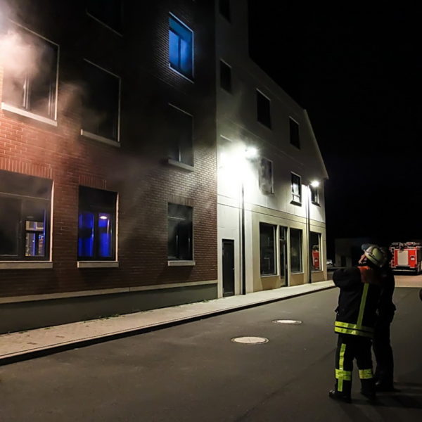 Übung im FRTC mit FF Weißkirchen 08.10.2015 Übung im FRTC mit FF Weißkirchen 08.10.2015