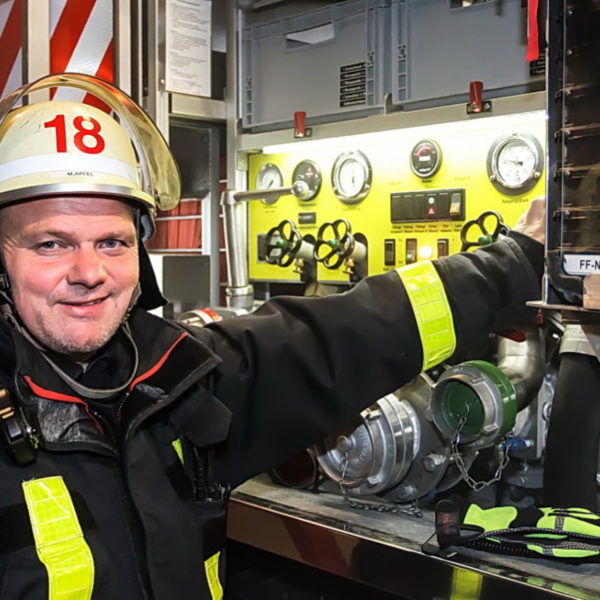 Übung im FRTC mit FF Weißkirchen 08.10.2015 Übung im FRTC mit FF Weißkirchen 08.10.2015