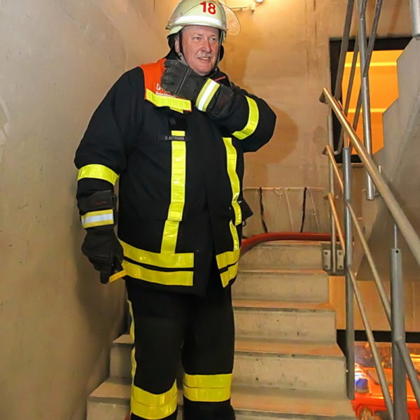 Übung im FRTC mit FF Weißkirchen 08.10.2015 Übung im FRTC mit FF Weißkirchen 08.10.2015