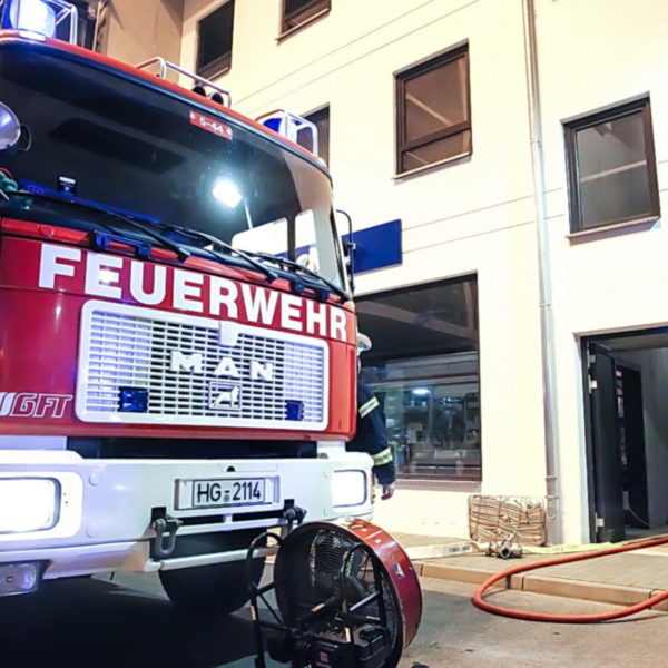 Übung im FRTC mit FF Weißkirchen 08.10.2015 Übung im FRTC mit FF Weißkirchen 08.10.2015