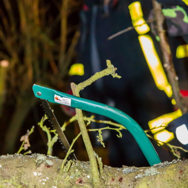 28.01.2016 Übung Kettensäge am Schützenhaus 28.01.2016 Übung Kettensäge am Schützenhaus