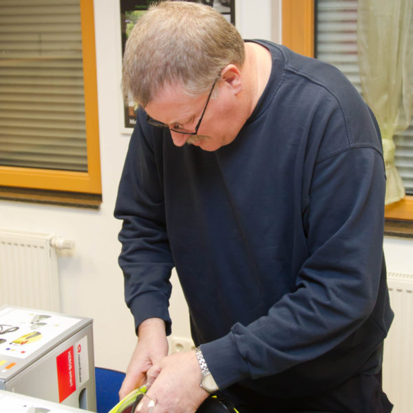 Übergabe neue Helme 21.12.2016 Übergabe neue Helme 21.12.2016