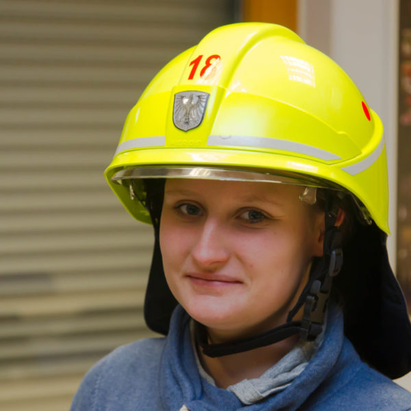 Übergabe neue Helme 21.12.2016 Übergabe neue Helme 21.12.2016