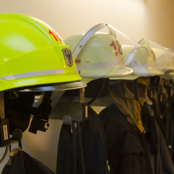 Übergabe neue Helme 21.12.2016 Übergabe neue Helme 21.12.2016