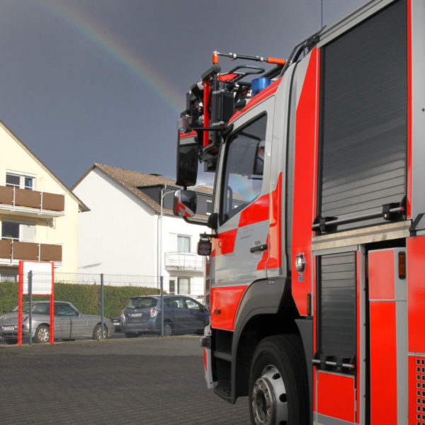 Neue Drehleiter der Nieder-Eschbacher Wache der Berufsfeuerwehr Neue Drehleiter der Nieder-Eschbacher Wache der Berufsfeuerwehr